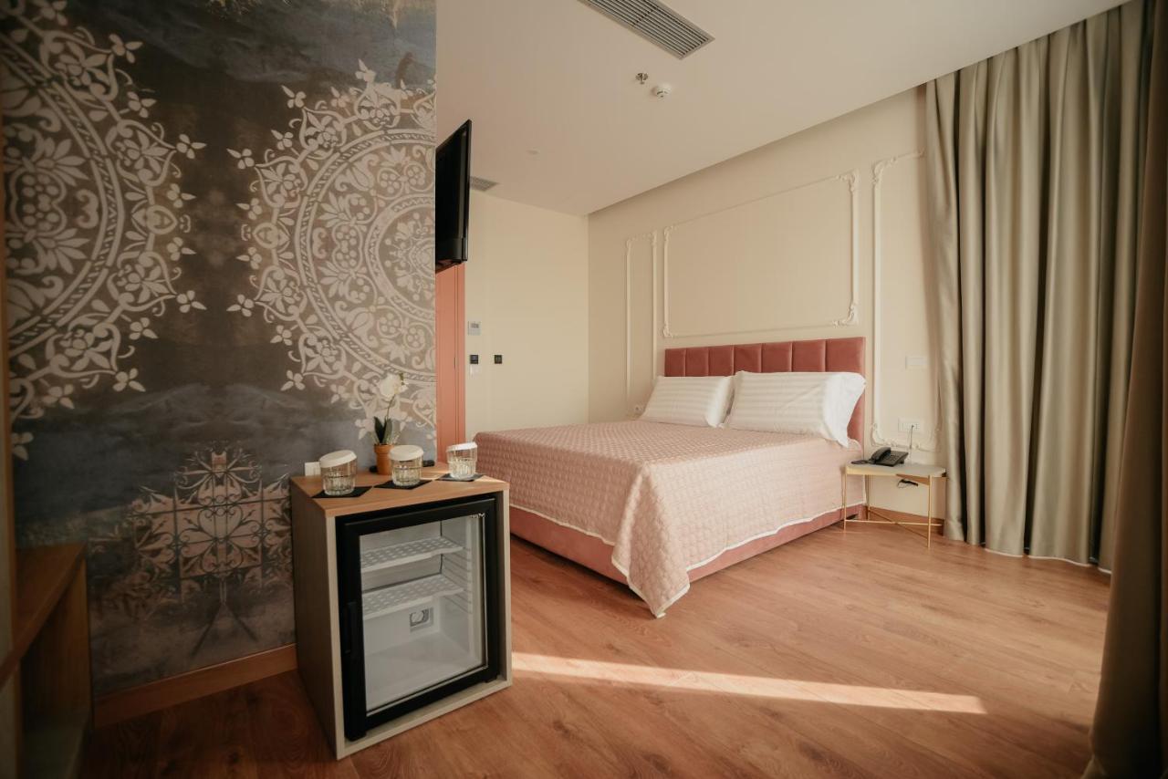 Martiness 4*